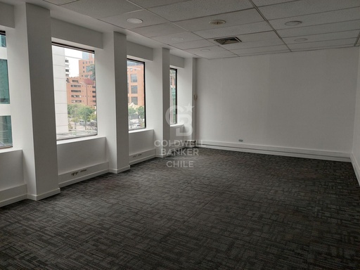 Amplia Oficina 430 M2 en barrio el Golf