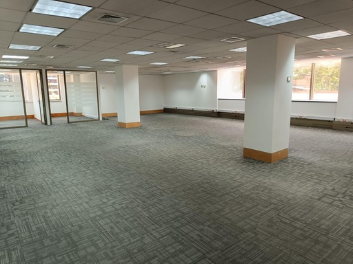 Planta Libre de Oficina Barrio El Golf