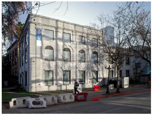 Gran Edificio en Providencia