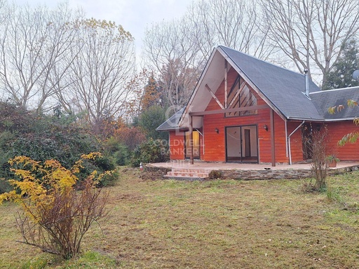 Casa en exclusivo loteo de Las Quemas