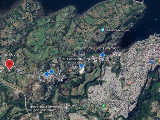 Oportunidad Única: Terreno Comercial de 5,400 m² en Castro