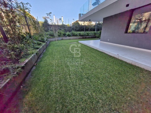 A estrenar departamento con patio privado