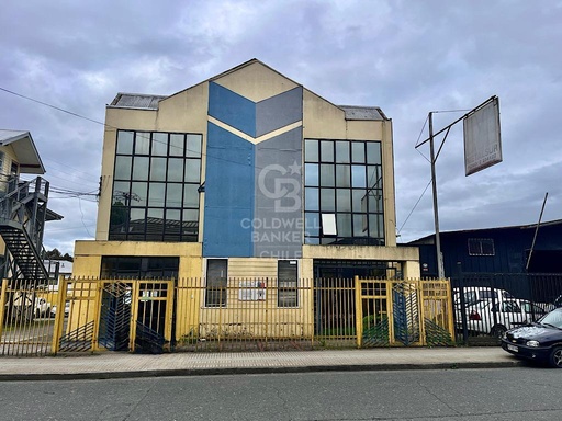 Céntrico Edificio Comercial Osorno