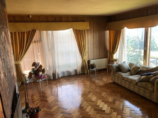 Gran casa con ubicacion privilegiada