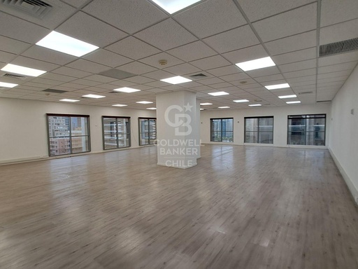 Oficina en exclusivo barrio El Golf