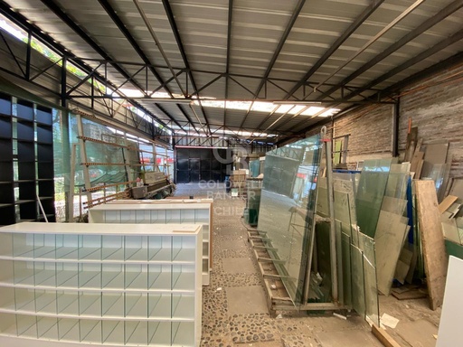 Casa comercial con gran potencial