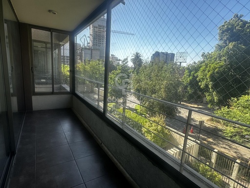 Depto Gran Terraza y Excelente Ubicación en Plaza Egaña