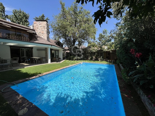 ¡Increíble casa en Los Dominicos!