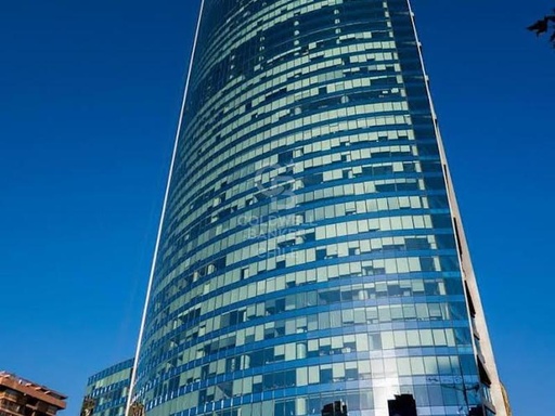Excelente Oficina Edificio Titanium La Portada