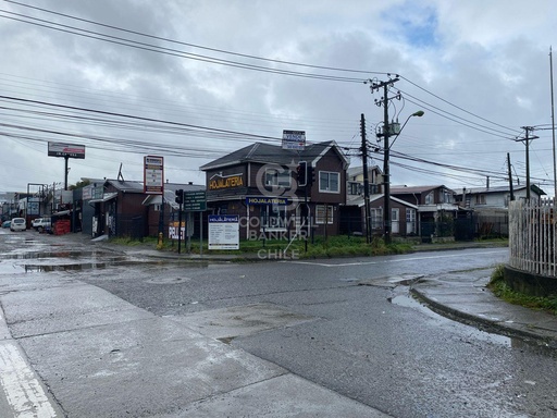 Oportunidad  comercial | En Esquina. Parque Industrial