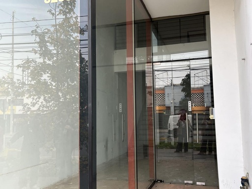 Local de 83m2 en Matucana con gran flujo peatonal