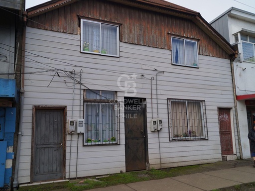 Propiedad con 10 habitaciones y potencial inmobiliario