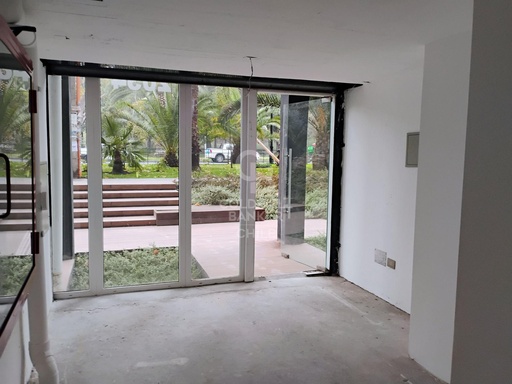 Local Comercial de 36 m2 en Av. Rondizzoni