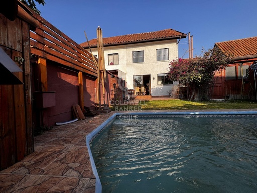 Casa en buena ubicación La Dehesa - Lo Barnechea