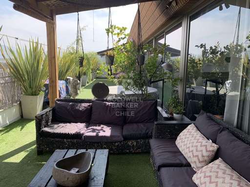 Gran terraza + parque privado y áreas deportivas