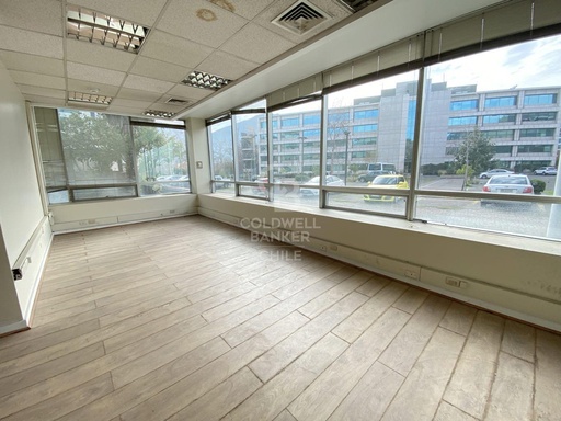 Oficina de 176 m2, en Ciudad Empresarial